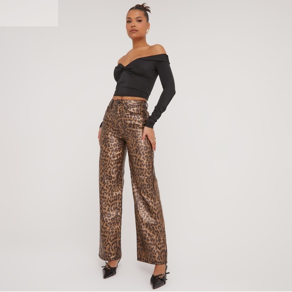 NWT - Mid-Rise Wide Leg Cheetah Jeans - Picture 3 of 3